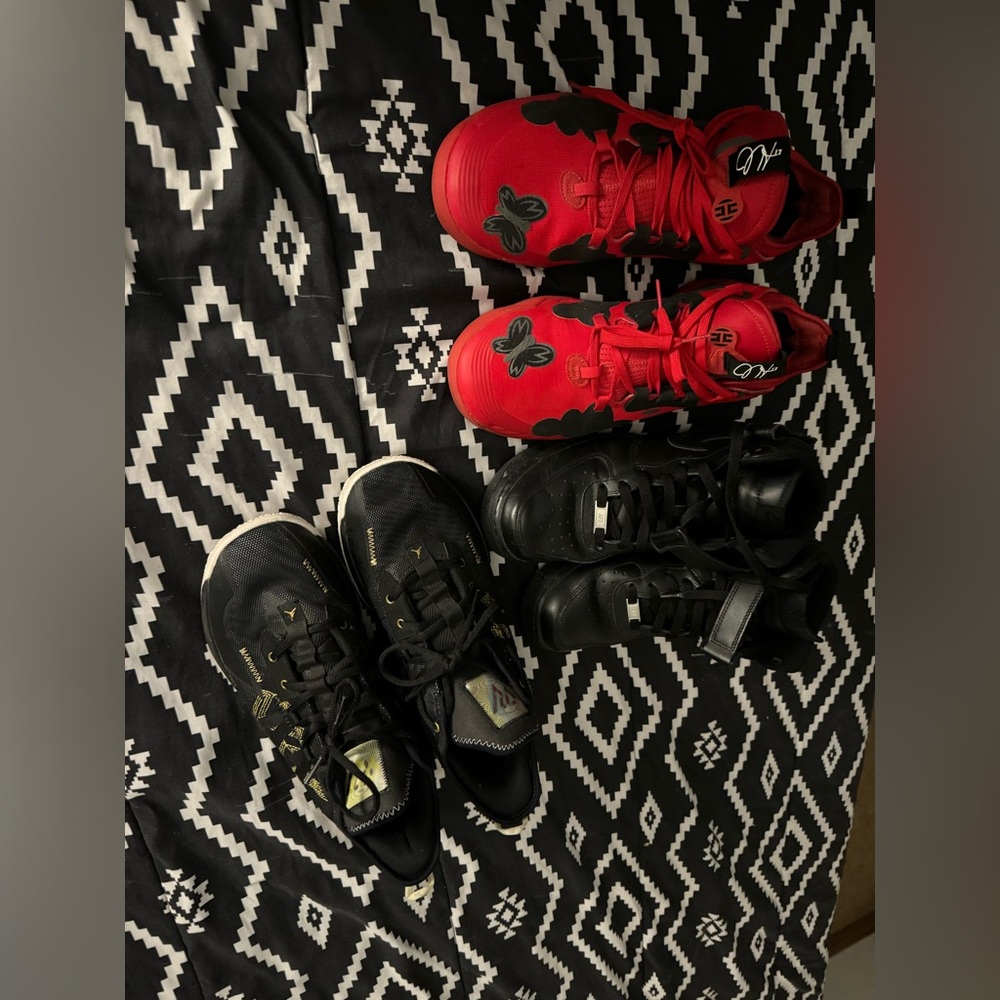 3 pair of sport shoes